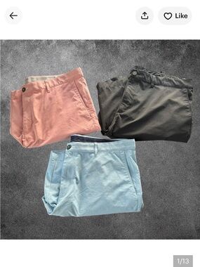 Tommy Bahama Men's Shorts Size 42 Blue Pink Black Chino Golf Casual Stretch 9"